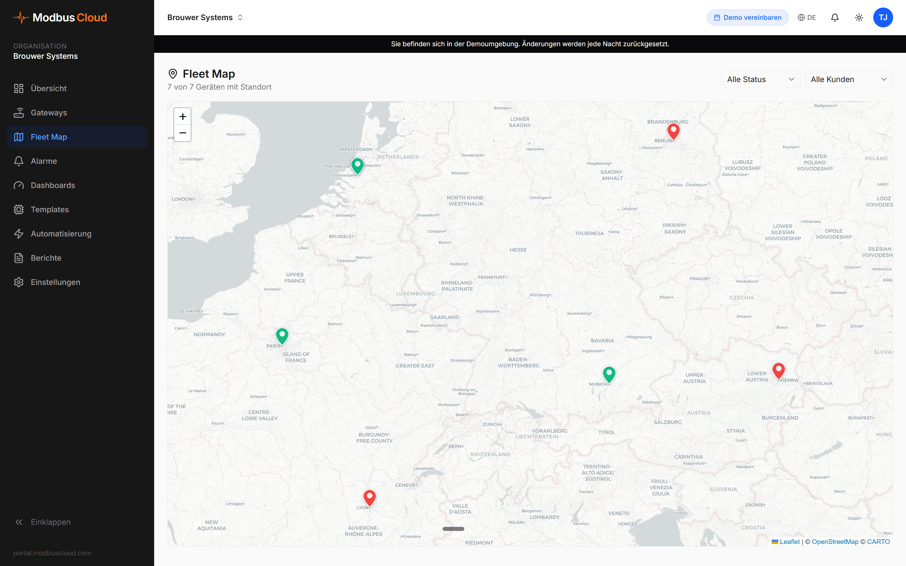 Fleet Map mit sieben Geraeten in den Niederlanden, Deutschland, Frankreich, Oesterreich und Italien