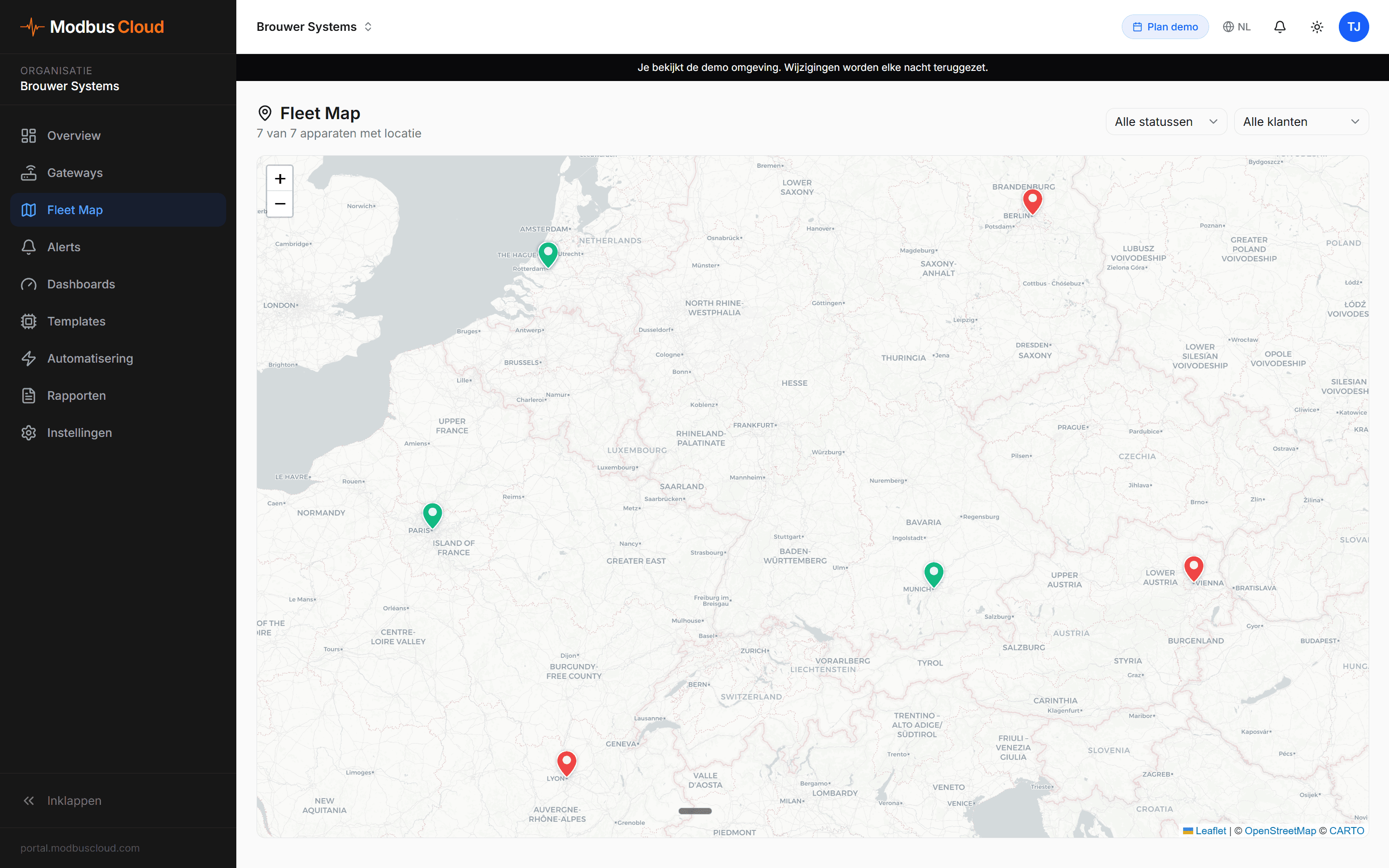 Fleet Map met zeven apparaten verspreid over Nederland, Duitsland, Frankrijk, Oostenrijk en Italie